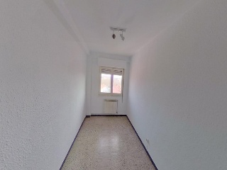 Piso en Av de la Almozara 15