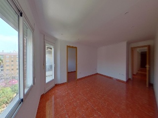 Piso en C/ Pedro Cabanes 5