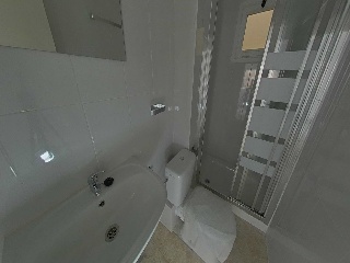 Piso en C/ Puigneulos, Girona 23