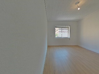 Piso en C/ Víctor Moya - Valencia - 18