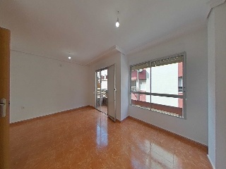 Piso en C/ Murcia, Alicante 2