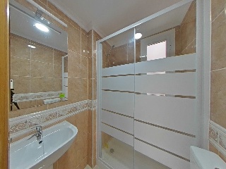 Piso en C/ Murcia, Alicante 26