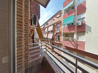 Piso en C/ Murcia, Alicante 30