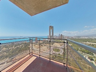 Piso en venta en Benidorm de 77  m²