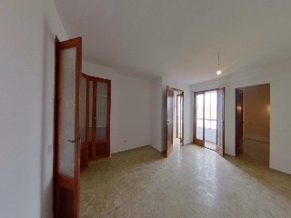 Piso en C/ Almendro 24