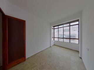 Piso en C/ Almendro 25