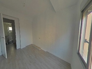 Piso en C/ La Yesa, Valencia 13