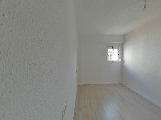 Piso en C/ La Yesa, Valencia 14