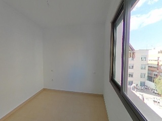 Piso y plaza de garaje en C/ Garbinet - Alicante - 10