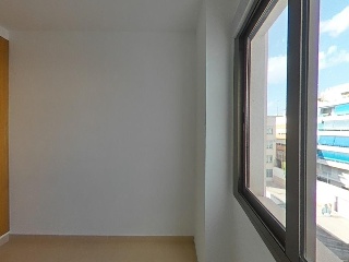 Piso y plaza de garaje en C/ Garbinet - Alicante - 11