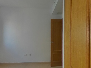 Piso y plaza de garaje en C/ Garbinet - Alicante - 13