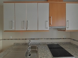 Piso y plaza de garaje en C/ Garbinet - Alicante - 17