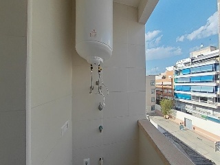 Piso y plaza de garaje en C/ Garbinet - Alicante - 27