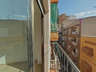 Piso y plaza de garaje en C/ Garbinet - Alicante - 28