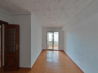Piso en C/ Escultor Andreu Alfaro 4