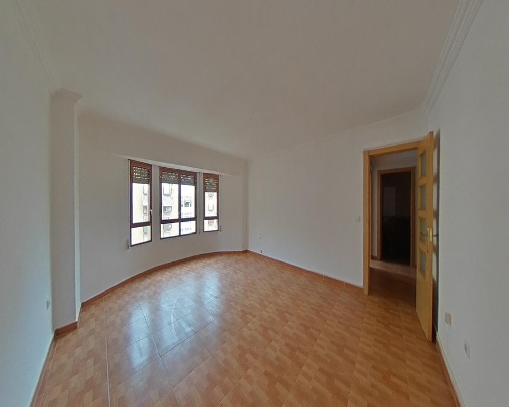 Piso en Av Pintor Baeza