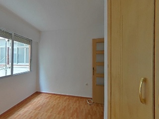 Piso en Av Pintor Baeza 6