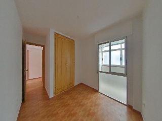 Piso en Av Pintor Baeza 17