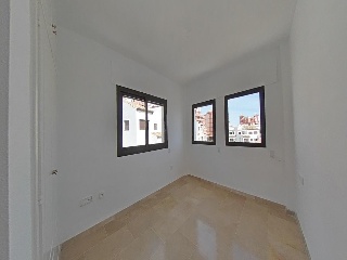 Ático con garaje en Fuente de la Duquesa 3