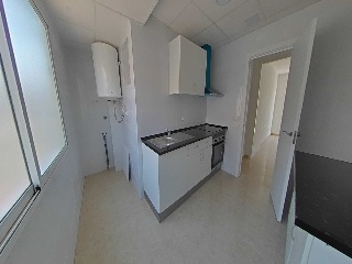 Piso en C/ Profesores Hermanos Muñoz, Alicante 27