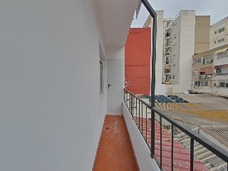 Piso en C/ Virgen de los Desamparados 27