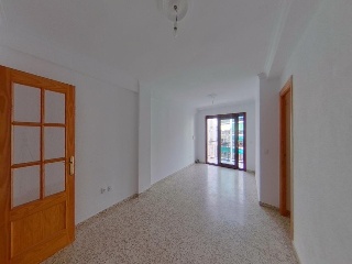 Piso en venta en Estepona de 74  m²