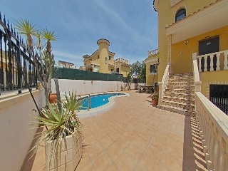 Vivienda adosada en C/ Ebro 28