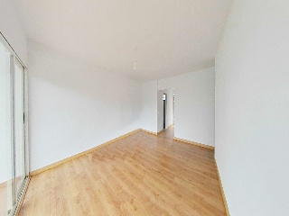 Piso en Av Montecarlo 2