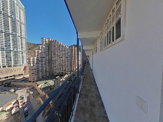 Piso en Av Montecarlo 26