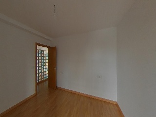 Piso en C/ Comandante Morales León - Sevilla - 17