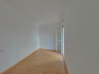 Piso en C/ Comandante Morales León - Sevilla - 18