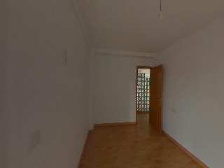 Piso en C/ Comandante Morales León - Sevilla - 19