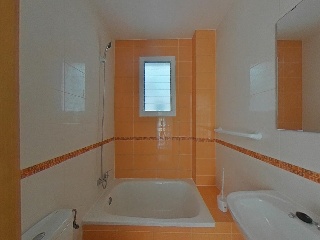 Piso en C/ Comandante Morales León - Sevilla - 27