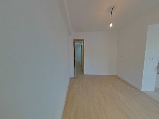 Piso en C/ Los Leones, Valencia 3