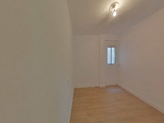 Piso en C/ Los Leones, Valencia 24