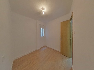 Piso en C/ Los Leones, Valencia 25