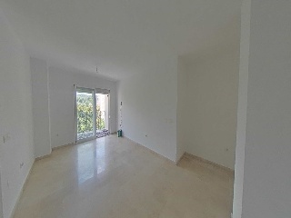 Piso en C/ Miguel de María Luque, Estepona (Málaga) 5