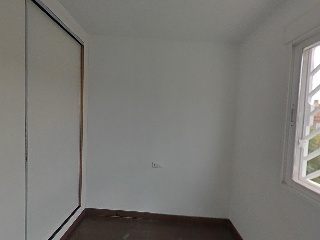 Chalet Adosado en C/ L´Isle D´Abeau 16