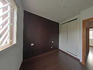 Chalet Adosado en C/ L´Isle D´Abeau 17