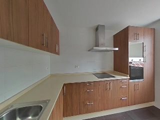 Chalet Adosado en C/ L´Isle D´Abeau 28