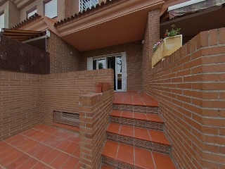 Chalet Adosado en C/ L´Isle D´Abeau 41