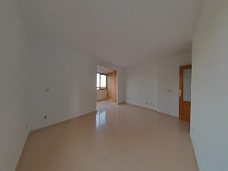 Vivienda en Av Pintor Xavier Soler - Res Las Acacias -  2