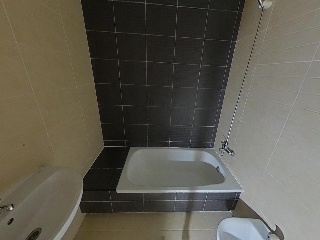 Pisos con garaje en C/ Plátanos- Valencia - 28