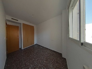 Pisos con garaje en C/ Plátanos- Valencia - 13