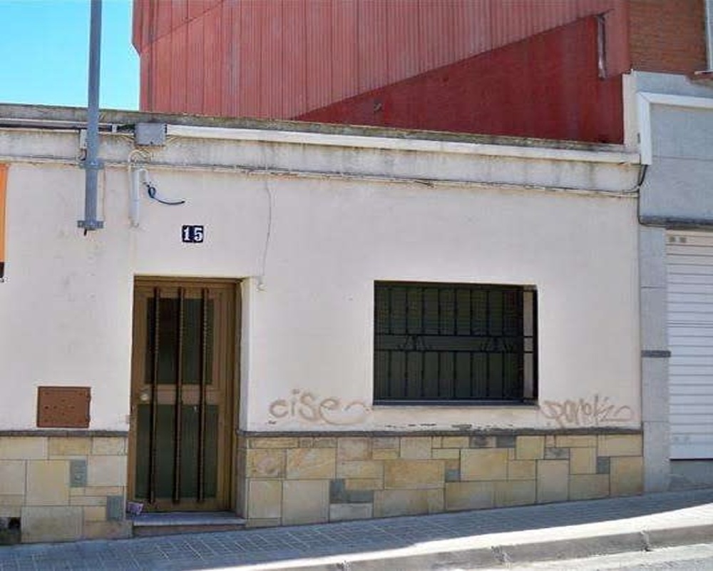 Casa en C/ Poblet - Sabadell - Barcelona