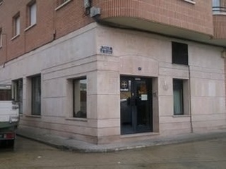 Local en venta en Villaverde De Íscar de 122  m²