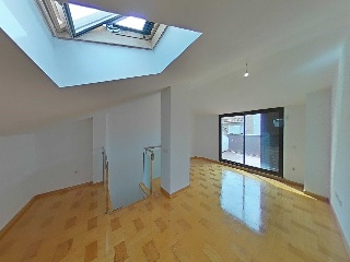 Dúplex con plaza de garaje en C/ Orense 13