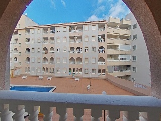 Piso en C/ San Pascual, Urb. Santa Gema 35