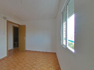 Piso en C/ Pintor Pedro Camacho 8
