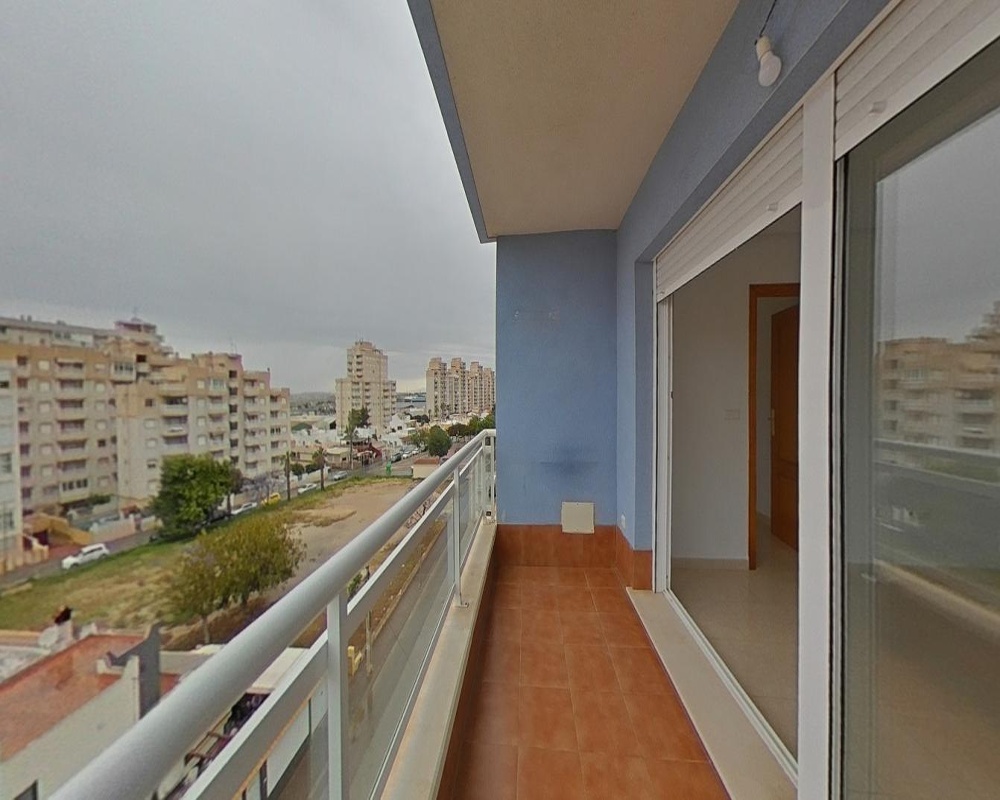 Vivienda en C/ Santa Petra, Torrevieja (Alicante)
